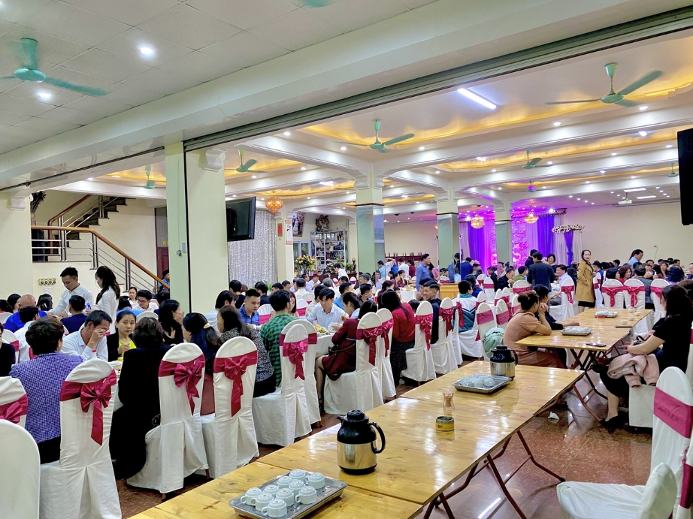 Địa chỉ nhà hàng ở đâu?